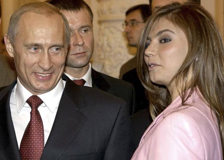 La Kabaeva col compagno, Vladimir Putin. Reuters